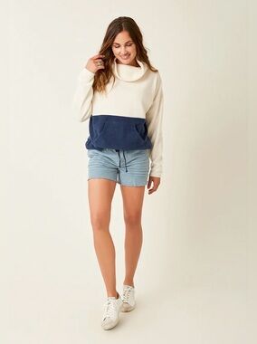 Carve Design Oahu Dogtown Corduroy 4” Shorts Delta (Light Blue) Size 10.